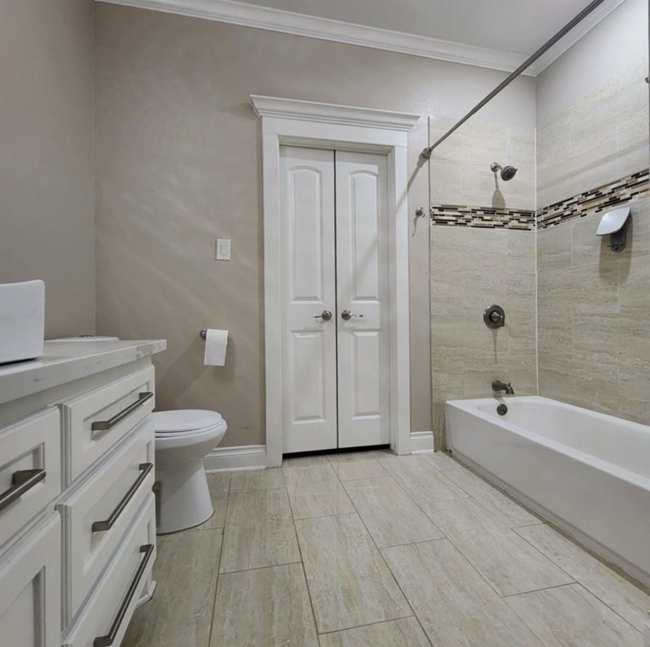 Rear interior view at 4121 Rusk Street